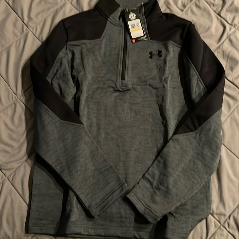 New with tags. Under armour quarter zip.